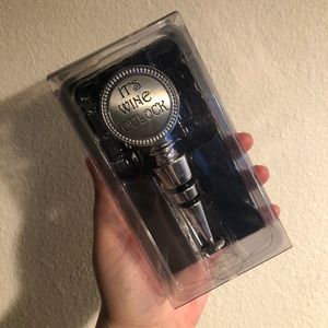 Wine Stopper 🍷 “It’s wine o’clock”